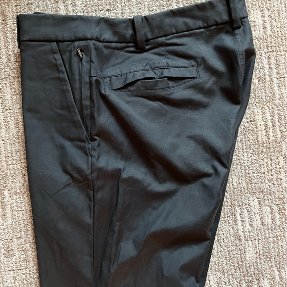 Men’s lululemon pants. - Picture 3 of 6